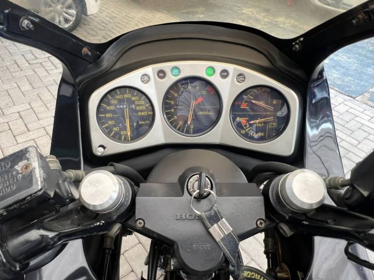 HONDA - CBX 750 - 1989/1990 - Azul - R$ 42.900,00